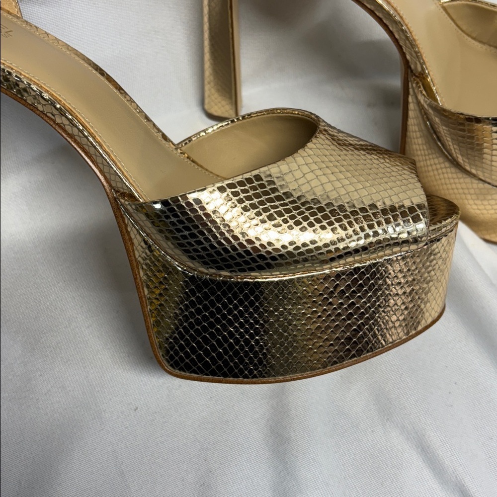 Michael Kors Martina peep toe leather Gold snakeskin Platform High Heels 9.5 - Picture 3 of 11